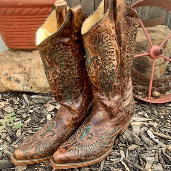 Corral Shoes - Beautiful Leather Corral Boots